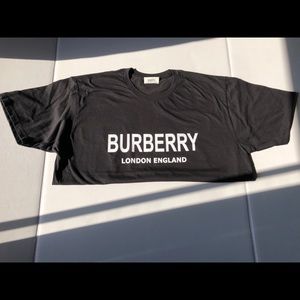 Designer T shirt Burberry